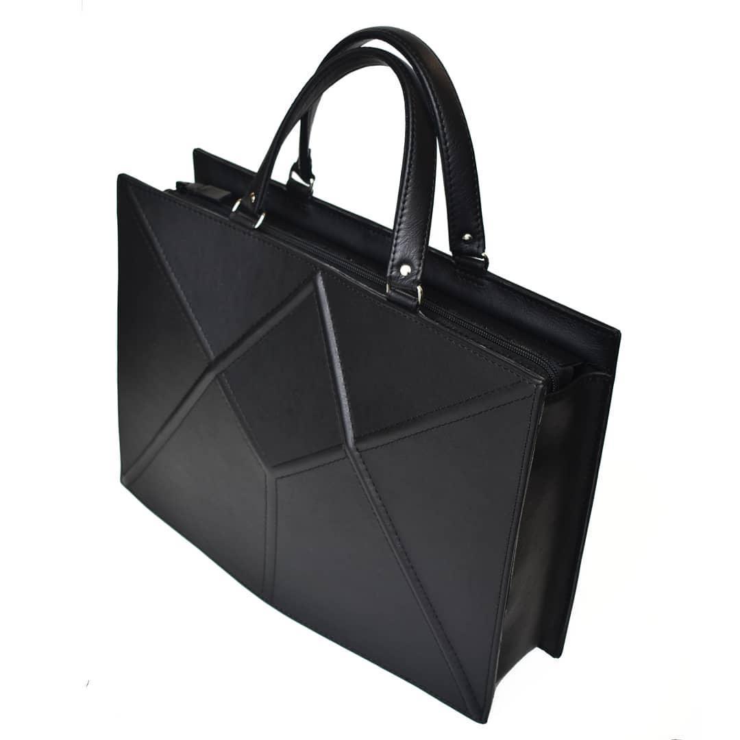 FACET handbag - Black - ROODS PROJECT