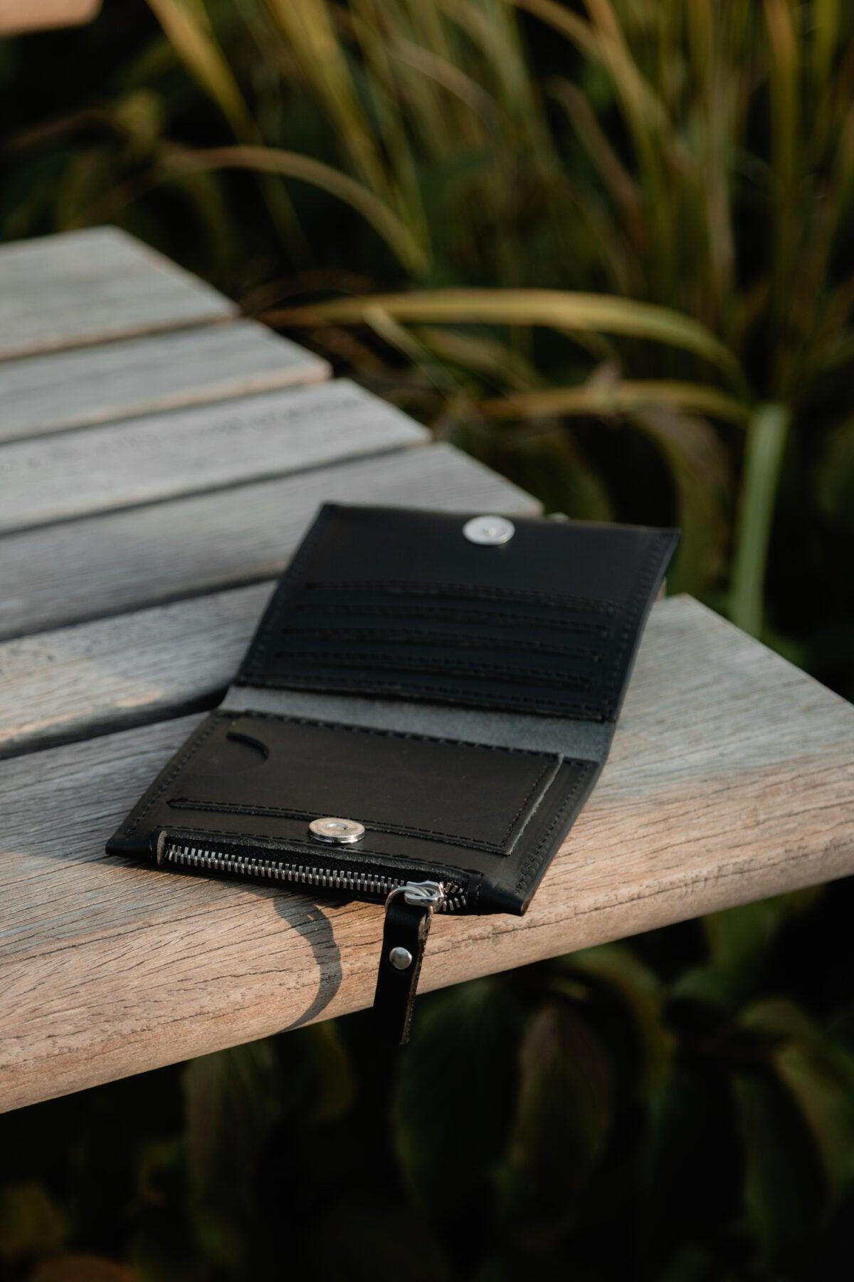 Classic Leather Wallet MINI TAAL - Black - ROODS PROJECT