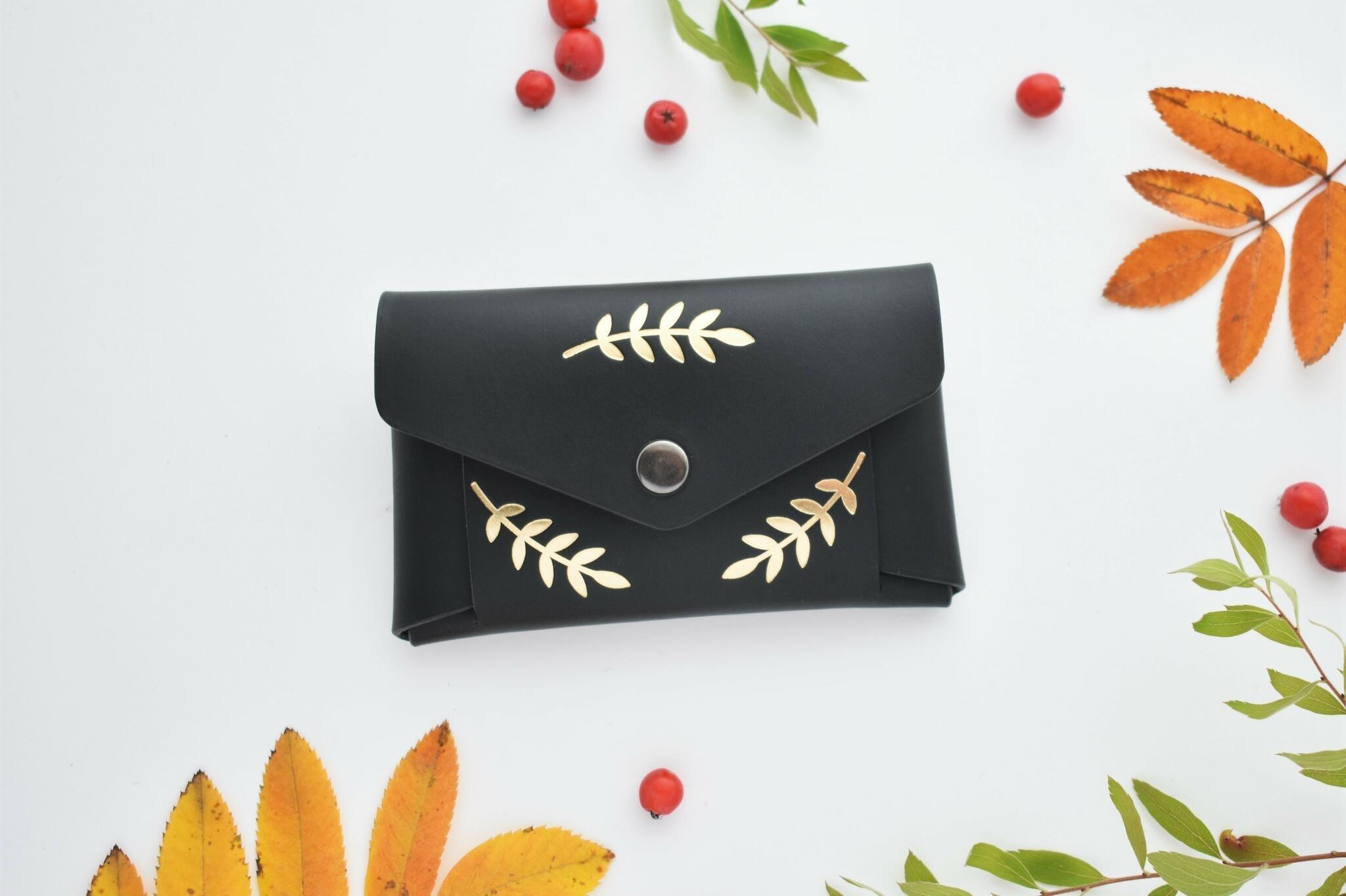 Cardholder Flora - Black - ROODS PROJECT