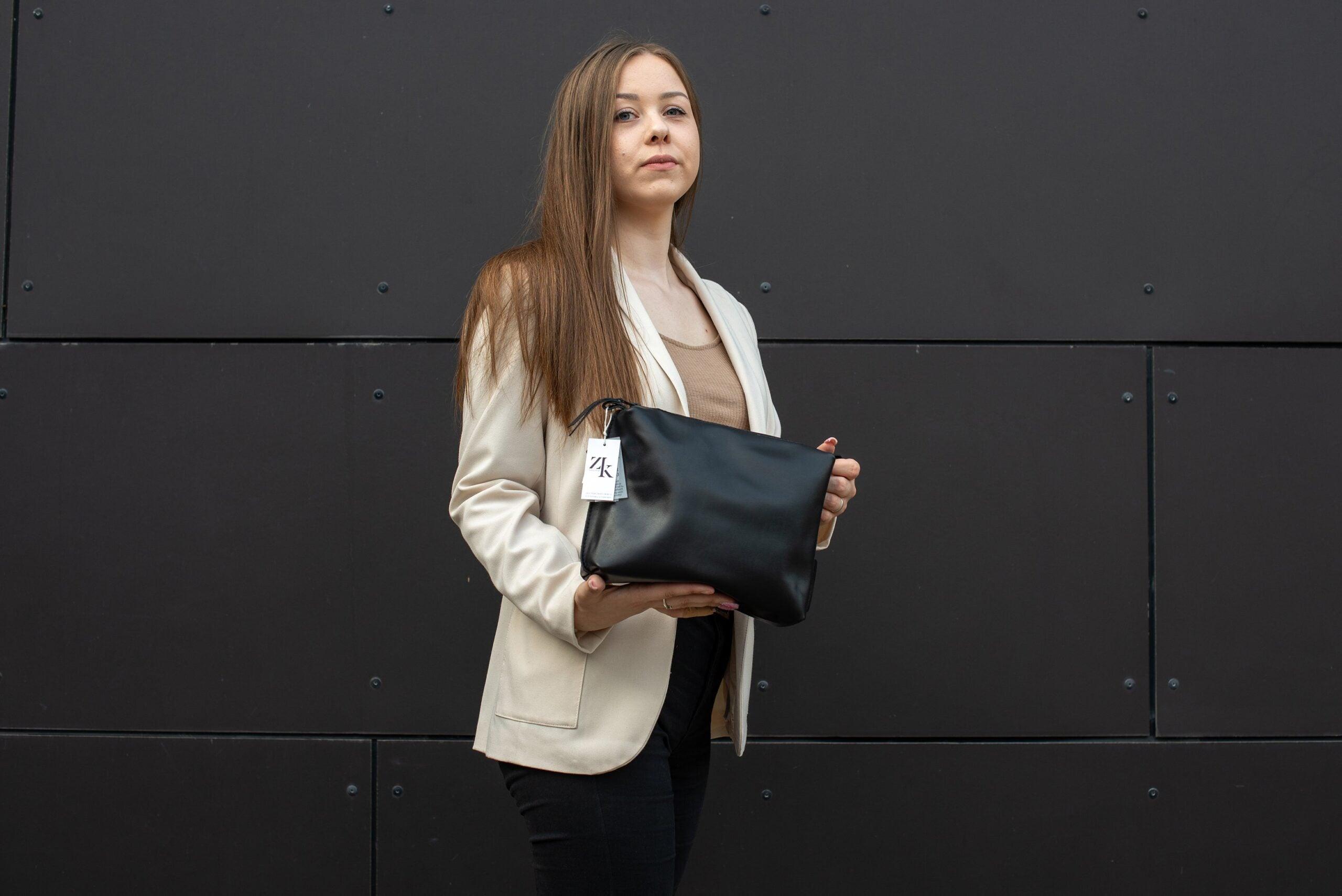 Leather Cosmetic Bag, Black - Large - ROODS PROJECT