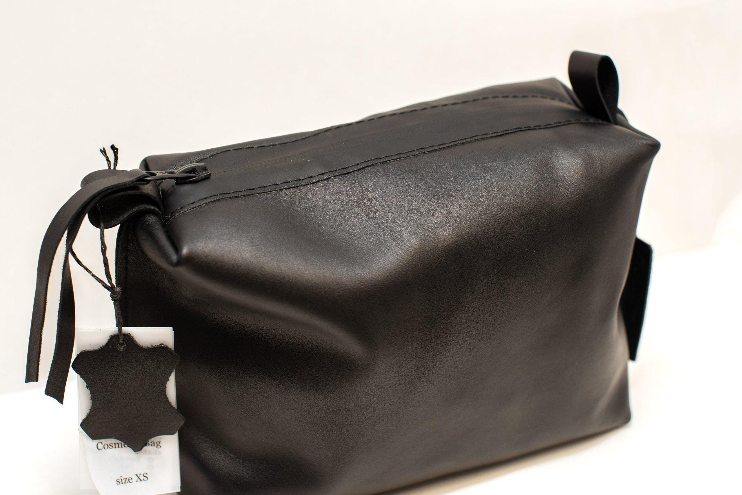 Leather Cosmetic Bag, Black - Medium - ROODS PROJECT