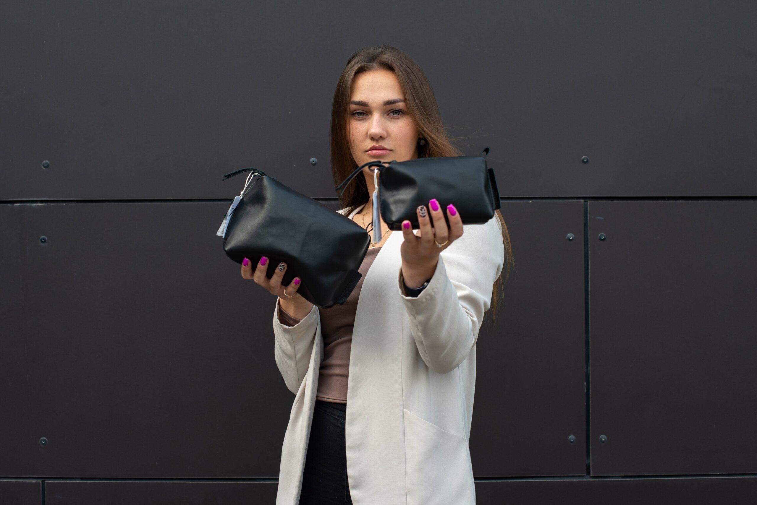 Leather Cosmetic Bag, Black - Medium - ROODS PROJECT