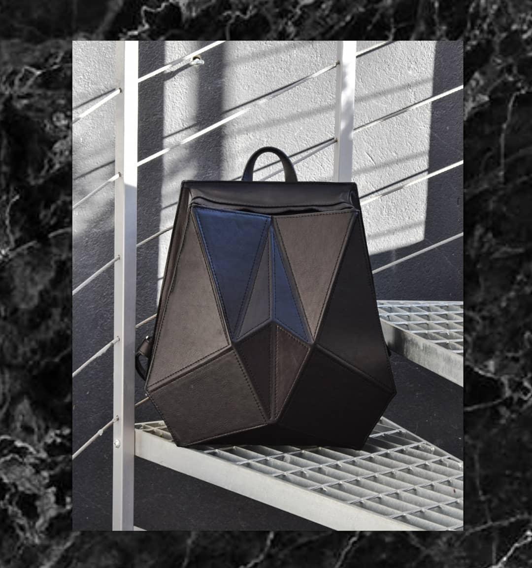 FACET backpack - Black - ROODS PROJECT