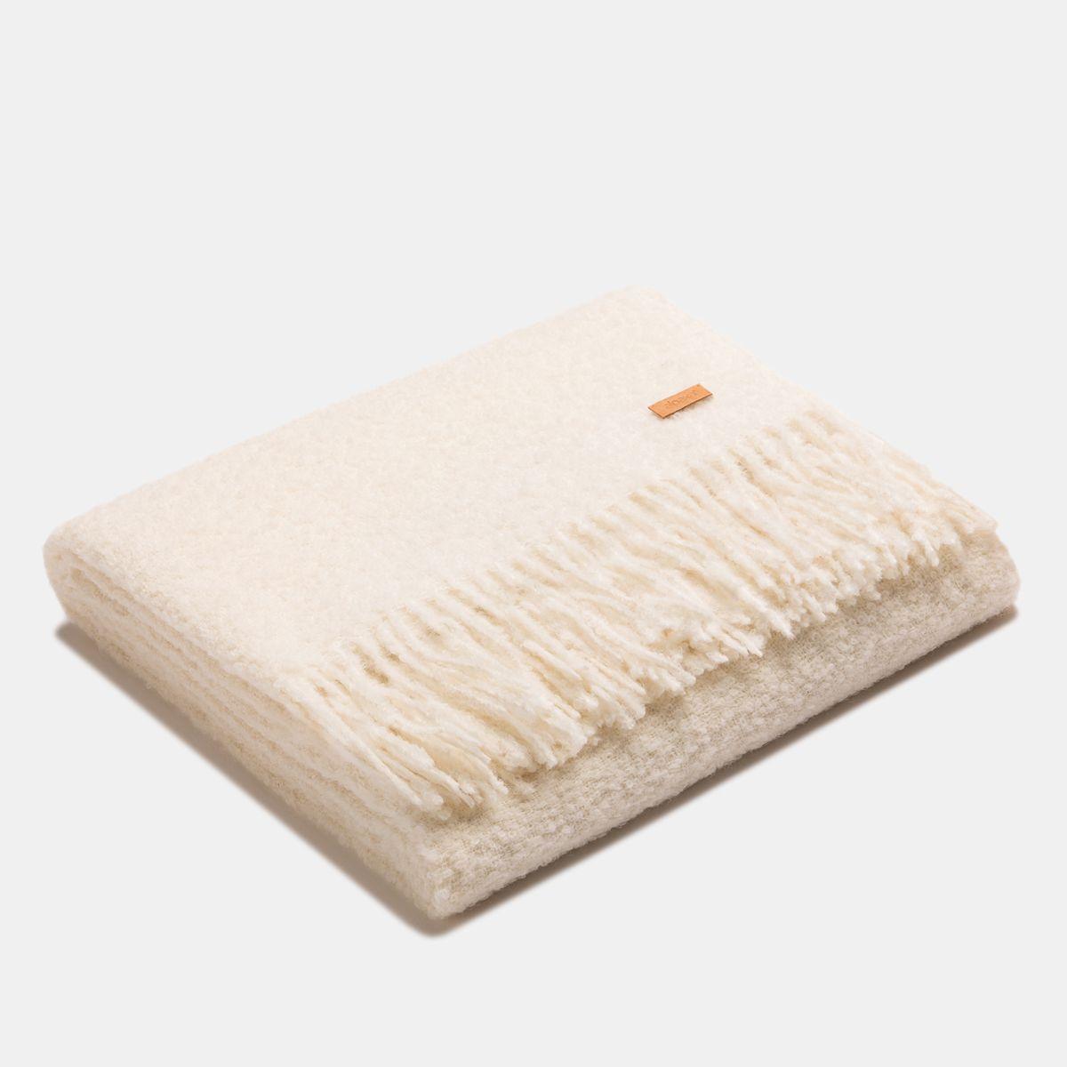 Luxurious Natural Superfine Alpaca Wool Boucle Throw - ROODS PROJECT
