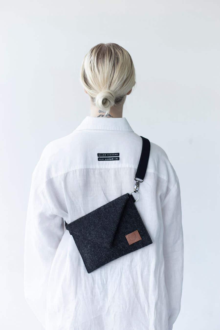 Skive-mini bag - Black - ROODS PROJECT