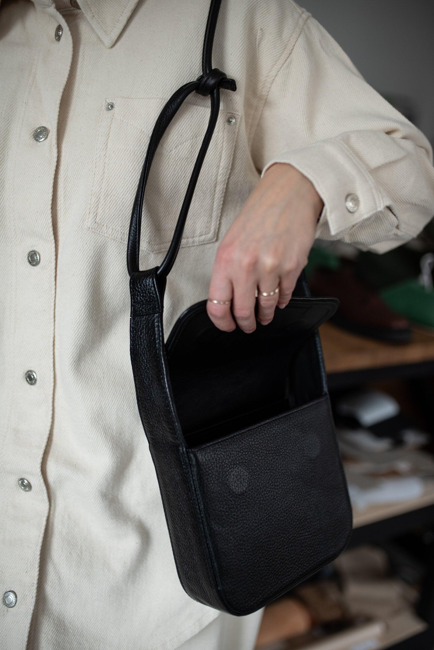 Crossbody Bag MUSA - Black - ROODS PROJECT