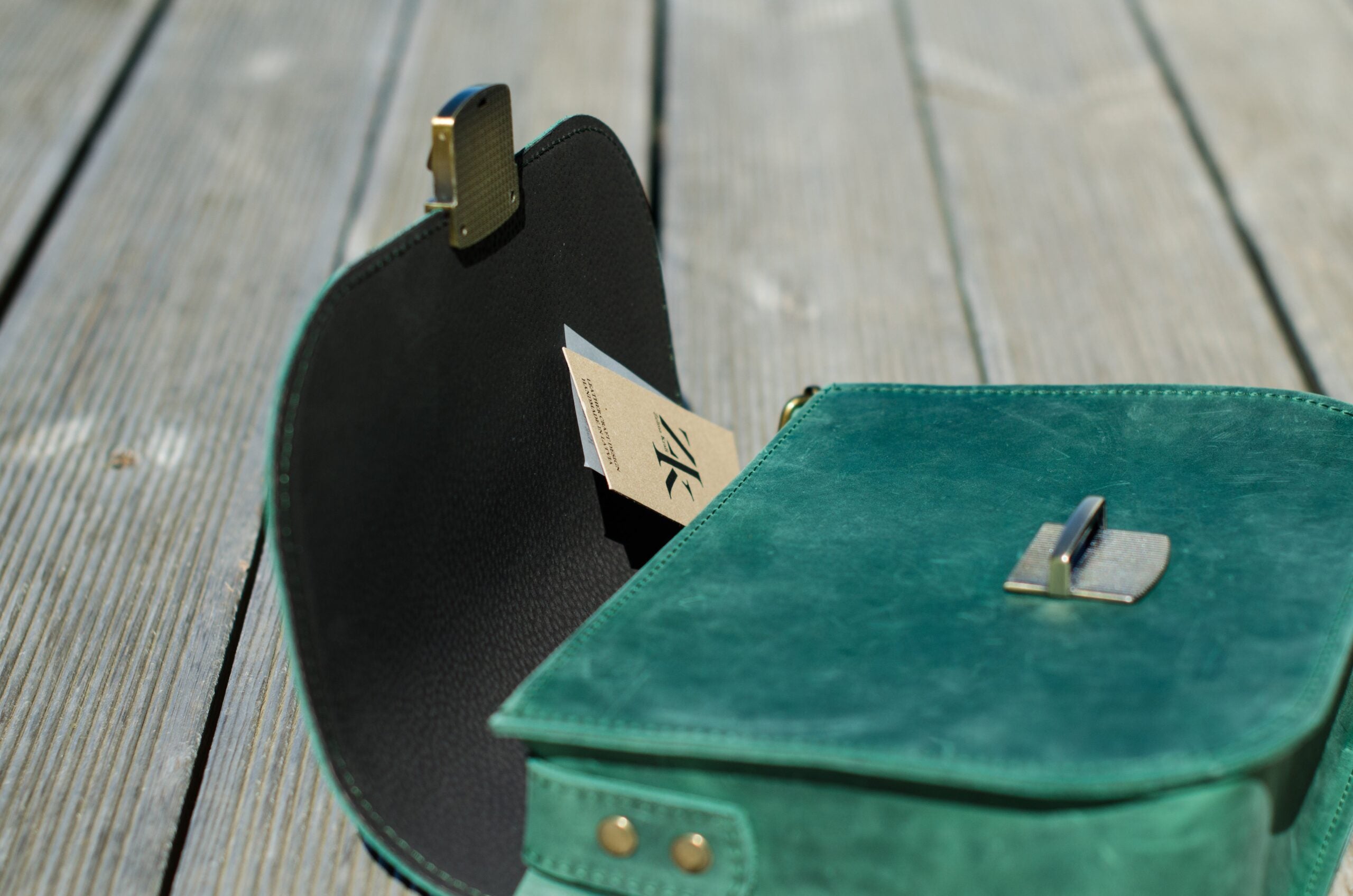 Natural Leather Saddle Bag Large – Green - ROODS PROJECT