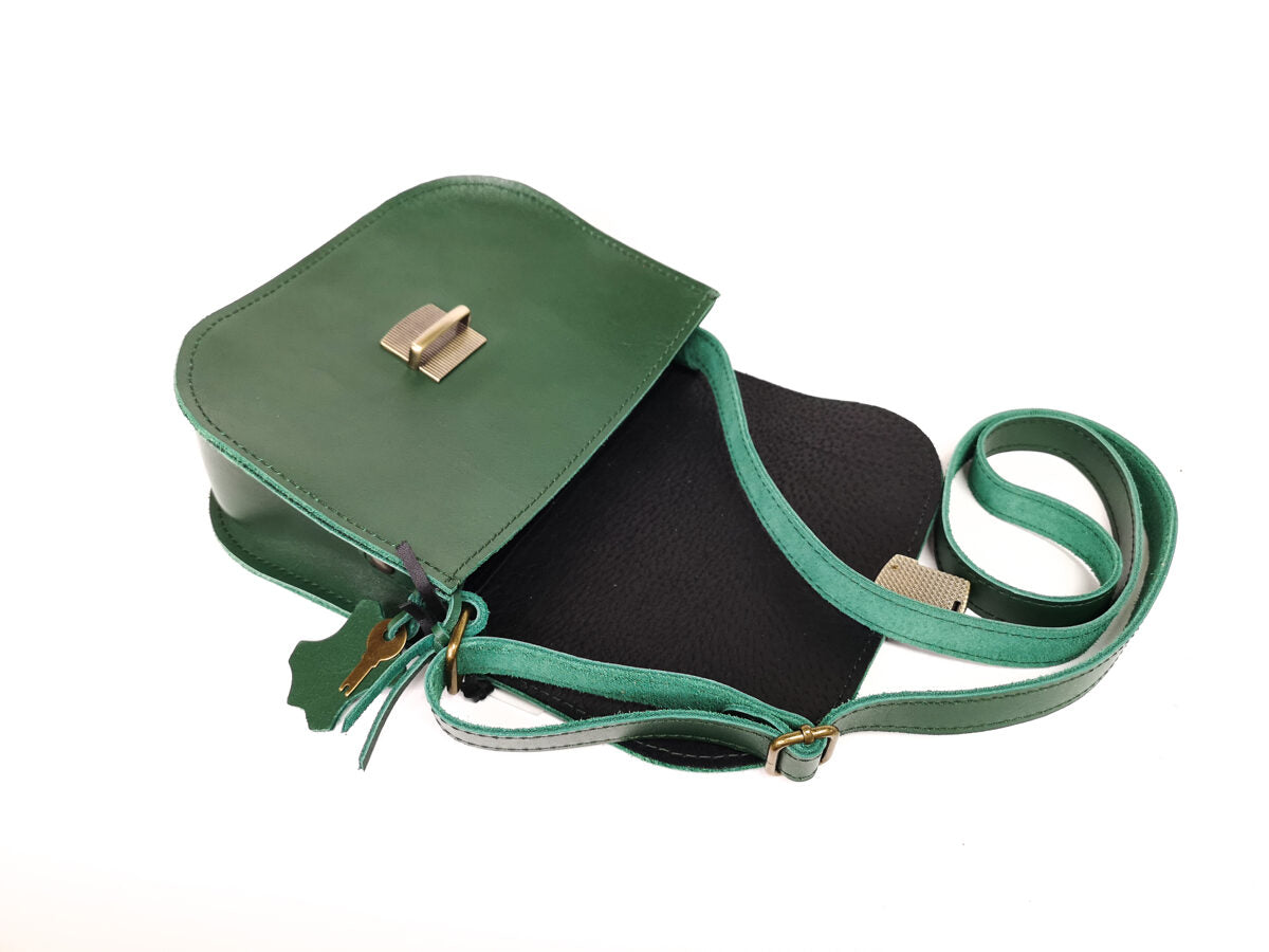 Natural Leather Saddle Bag Medium – Green - ROODS PROJECT