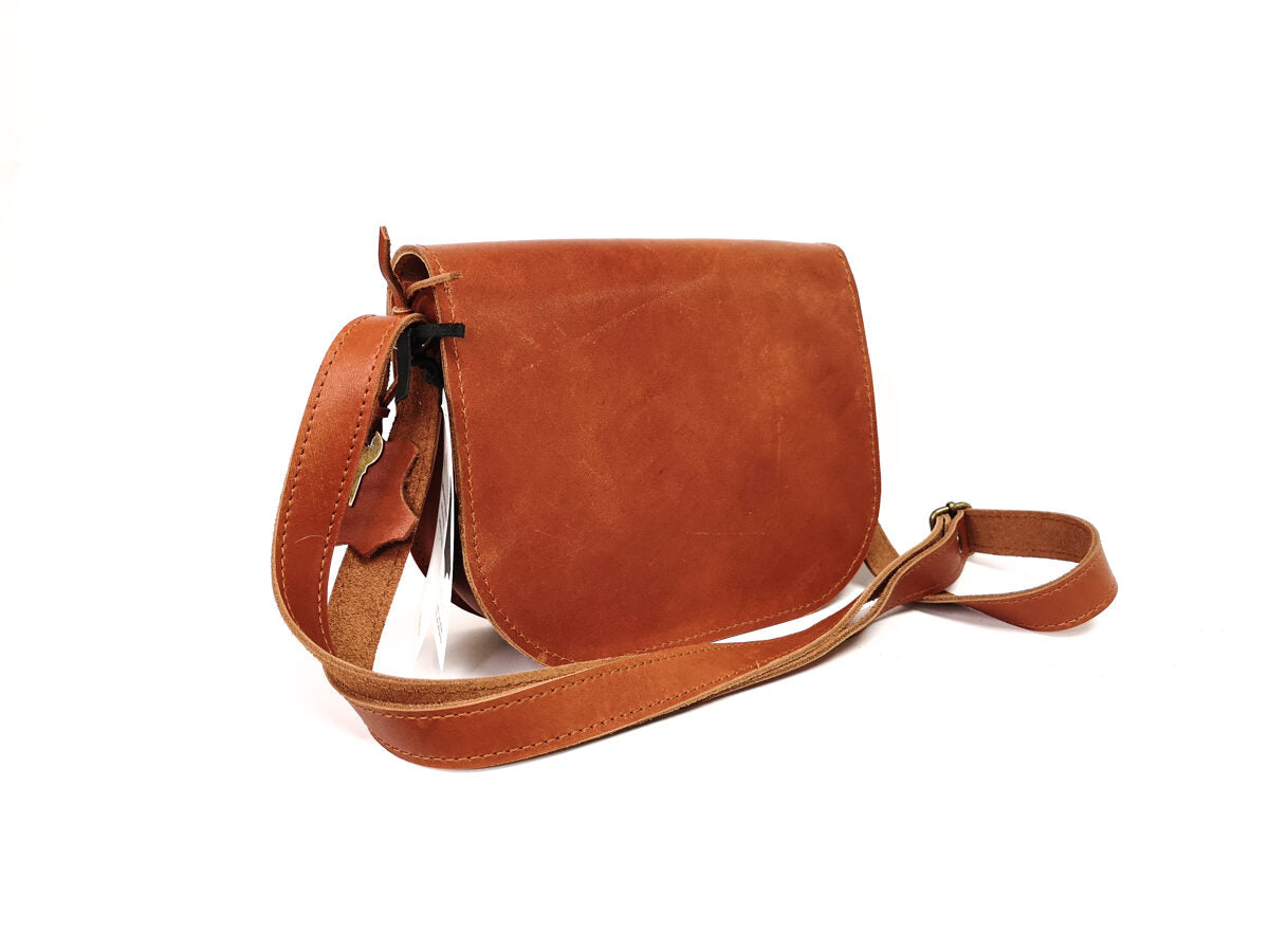 Natural Leather Saddle Bag Medium – Light Brown - ROODS PROJECT