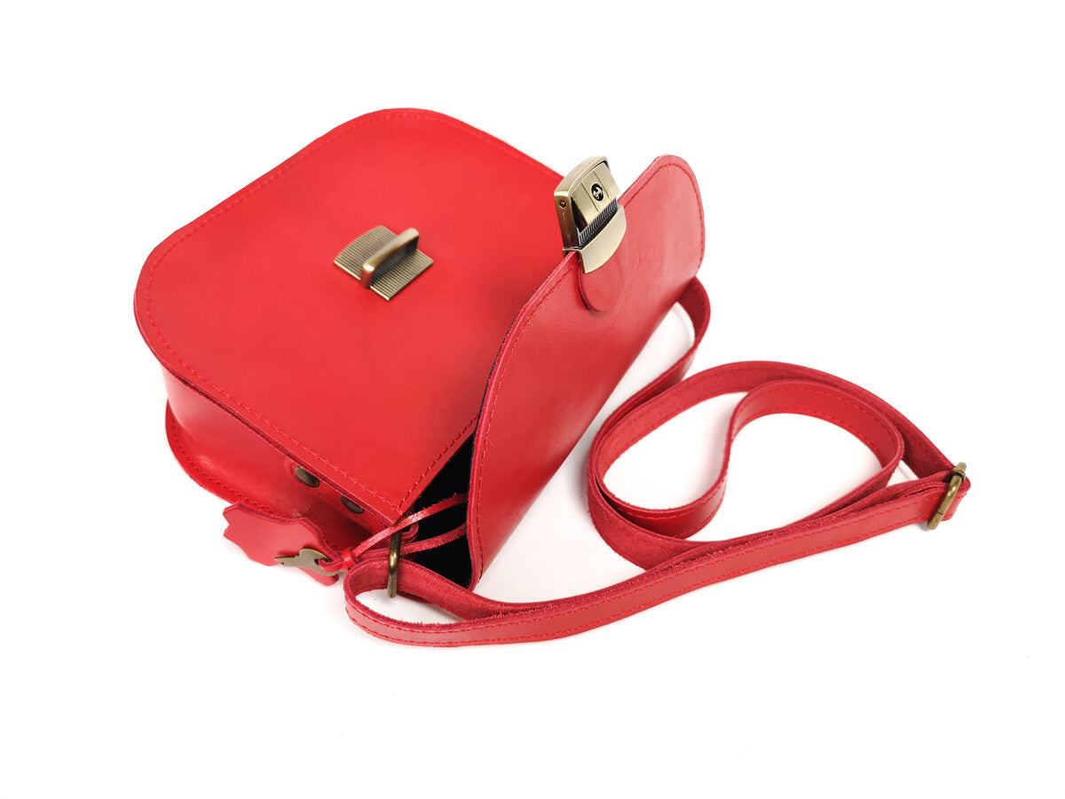 Natural Leather Saddle Bag Medium – Red - ROODS PROJECT