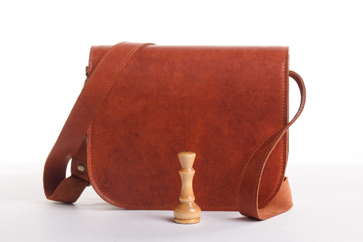 Natural Leather Saddle Bag Large – Light Brown - ROODS PROJECT