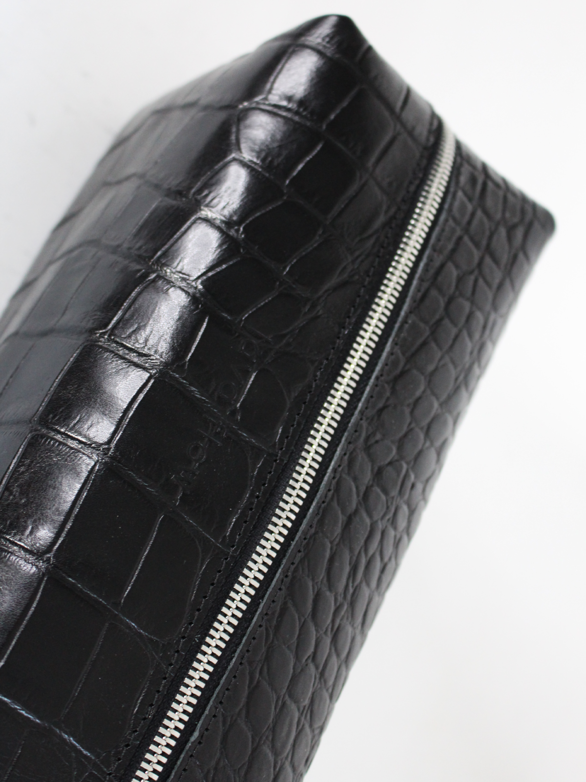 Cosmetic Bag VESUVIUS - Black Croco - ROODS PROJECT