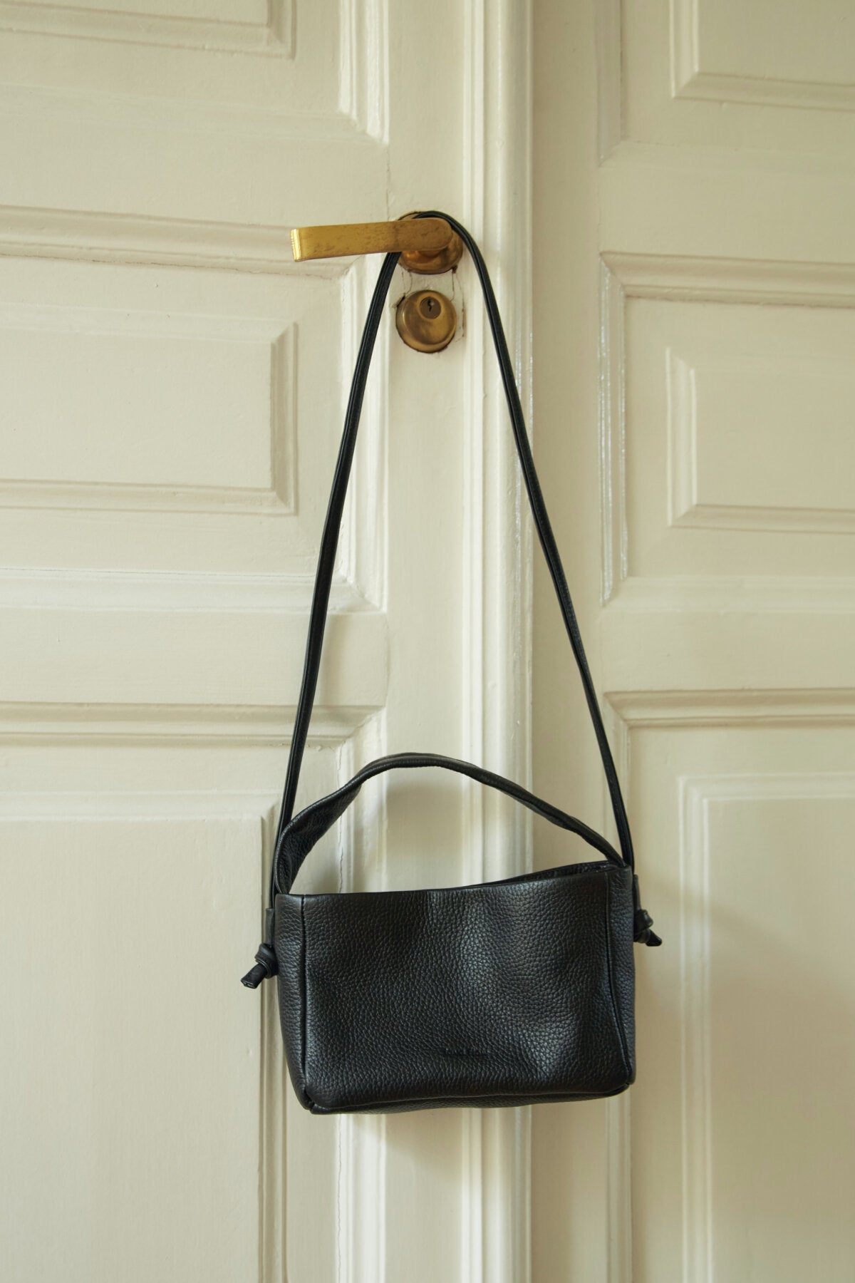 Crossbody Bag MERU - Black - ROODS PROJECT