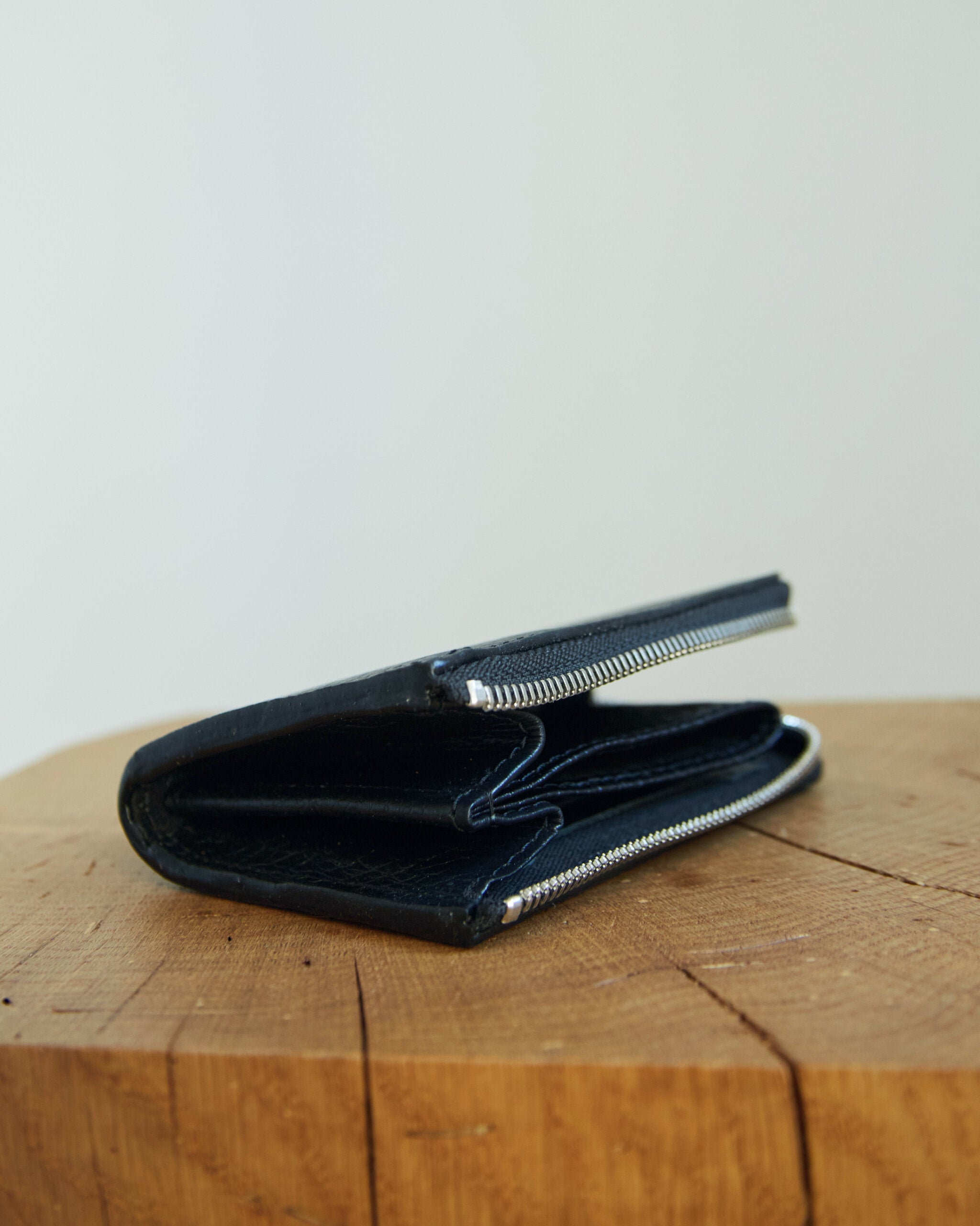 Classic Leather Wallet MACA - Black - ROODS PROJECT