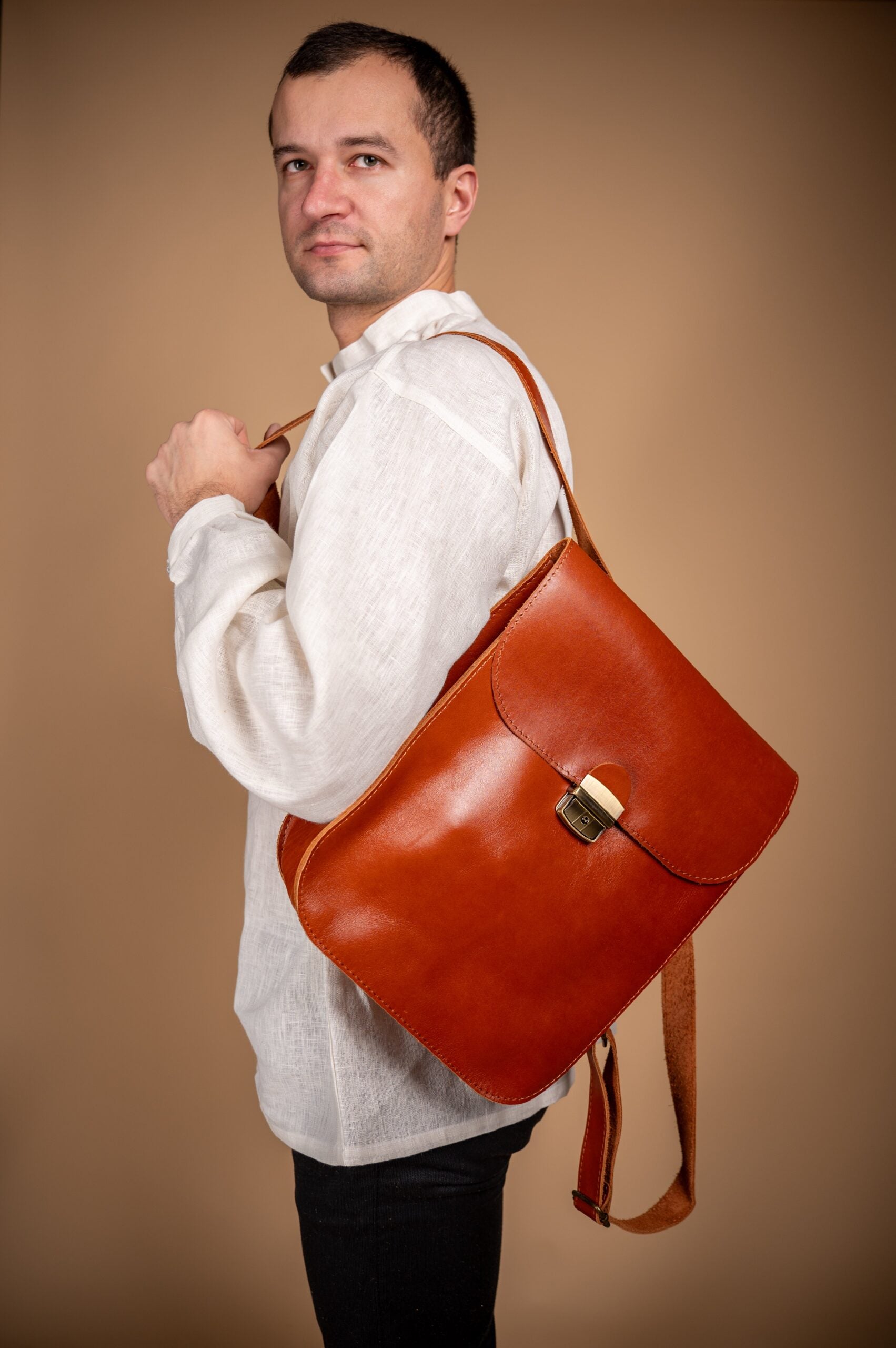 Natural Leather Saddle Backpack - Light Brown - ROODS PROJECT