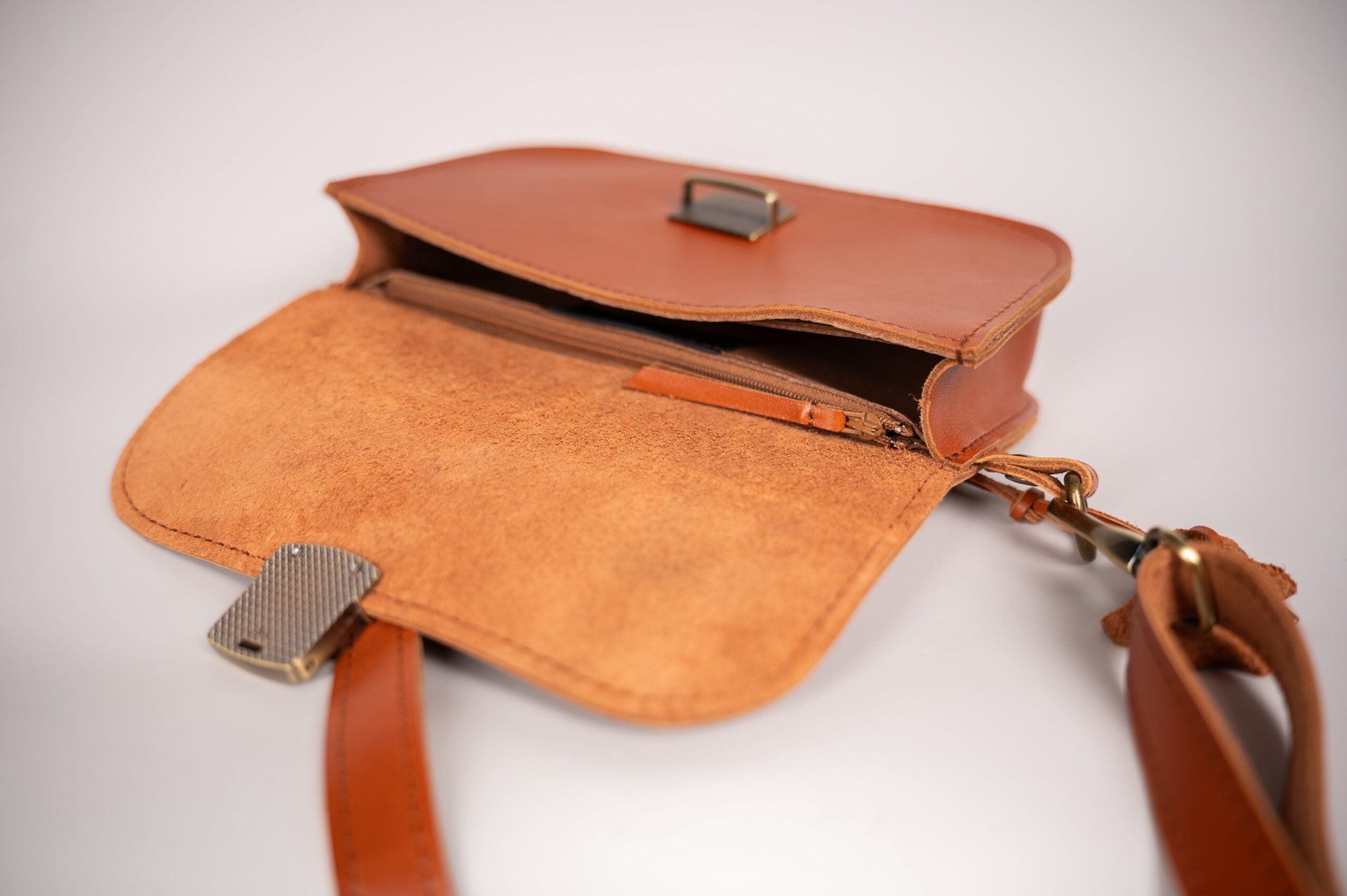 Natural Leather Saddle Bag Mini - Grey - ROODS PROJECT