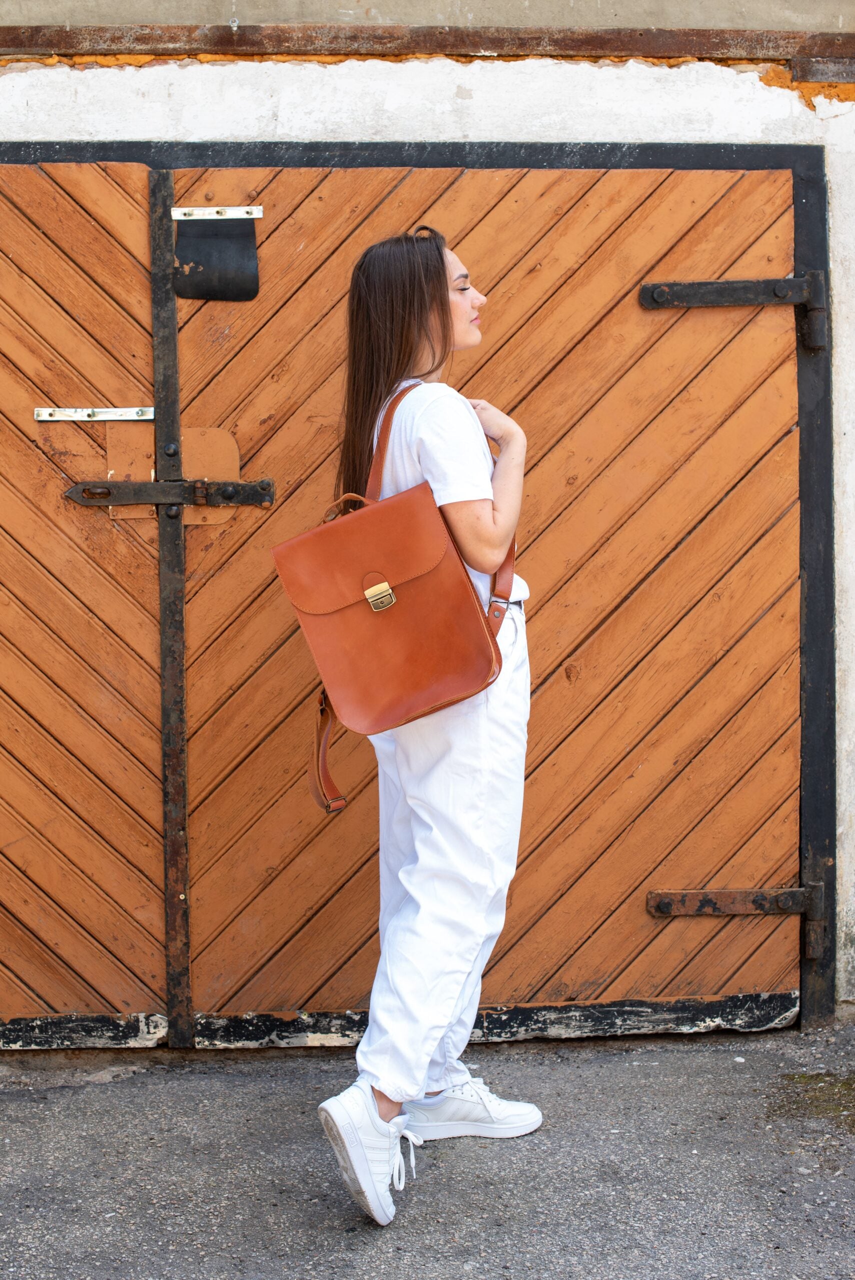 Natural Leather Saddle Backpack - Light Brown - ROODS PROJECT