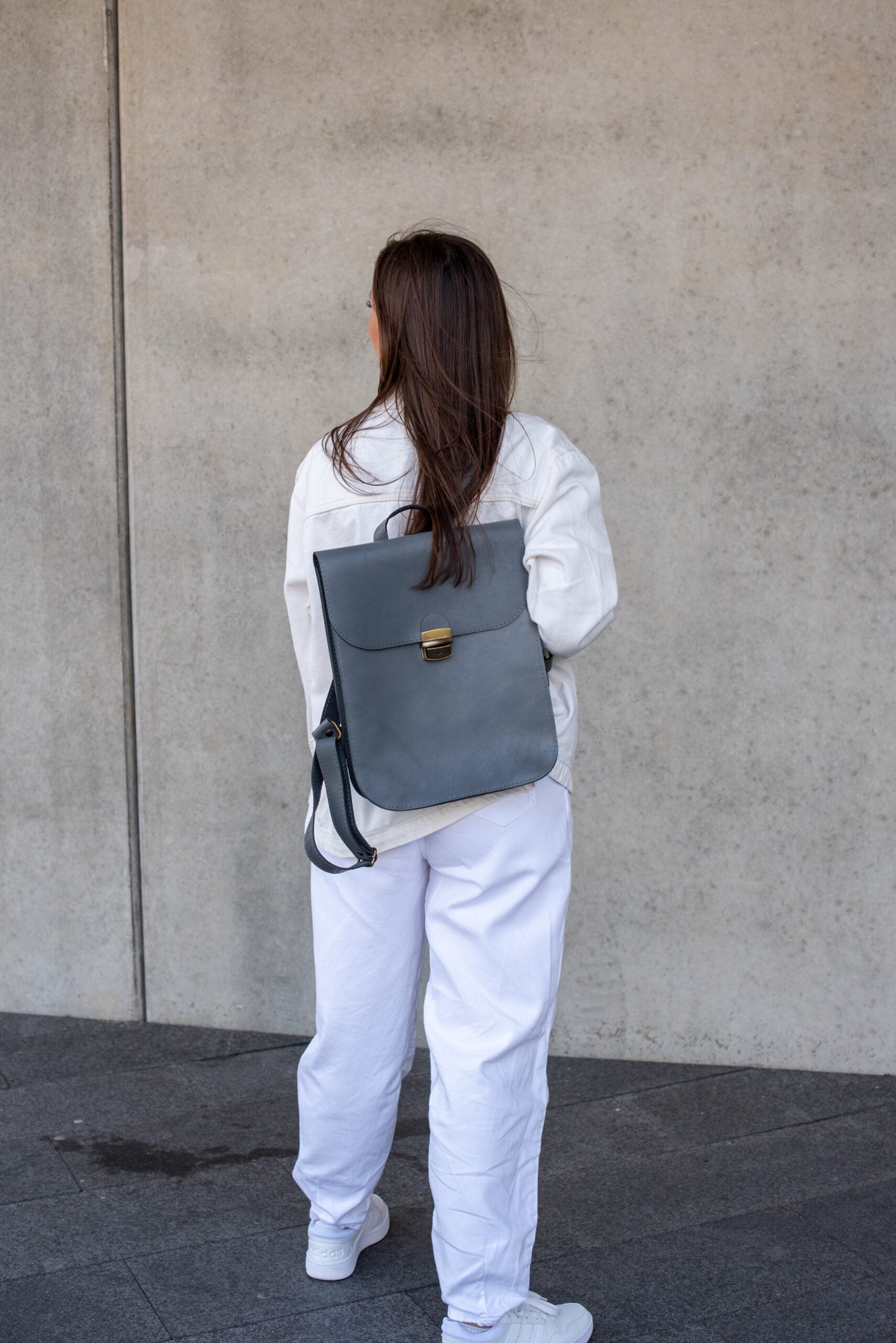 Natural Leather Saddle Backpack - Grey - ROODS PROJECT