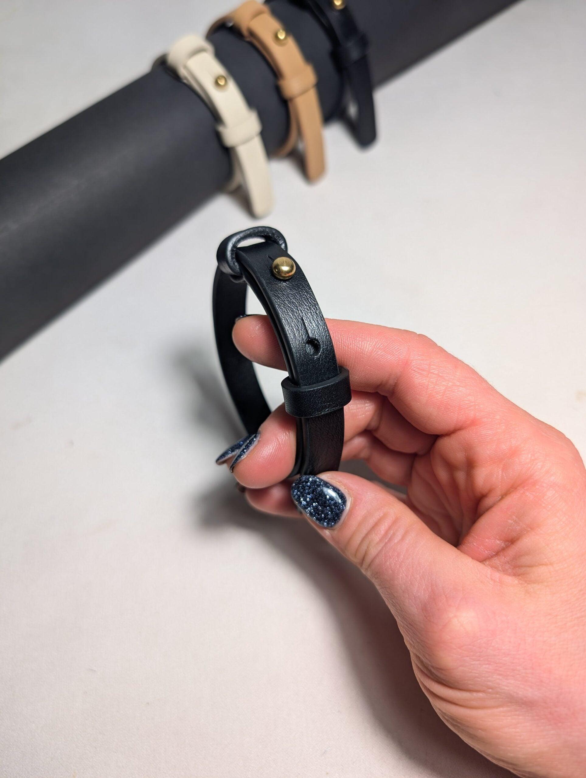 Leather Bracelet With a Brass Fastener in Black