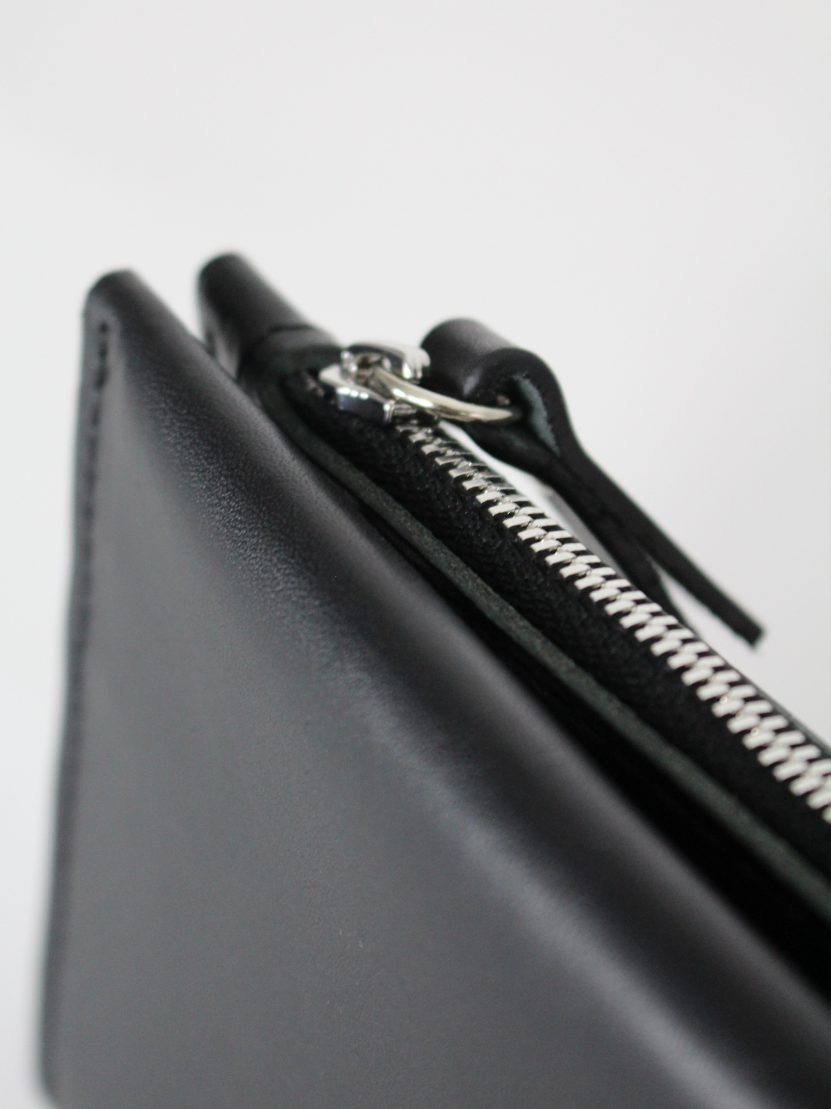 Classic Leather Wallet TAAL - Black - ROODS PROJECT