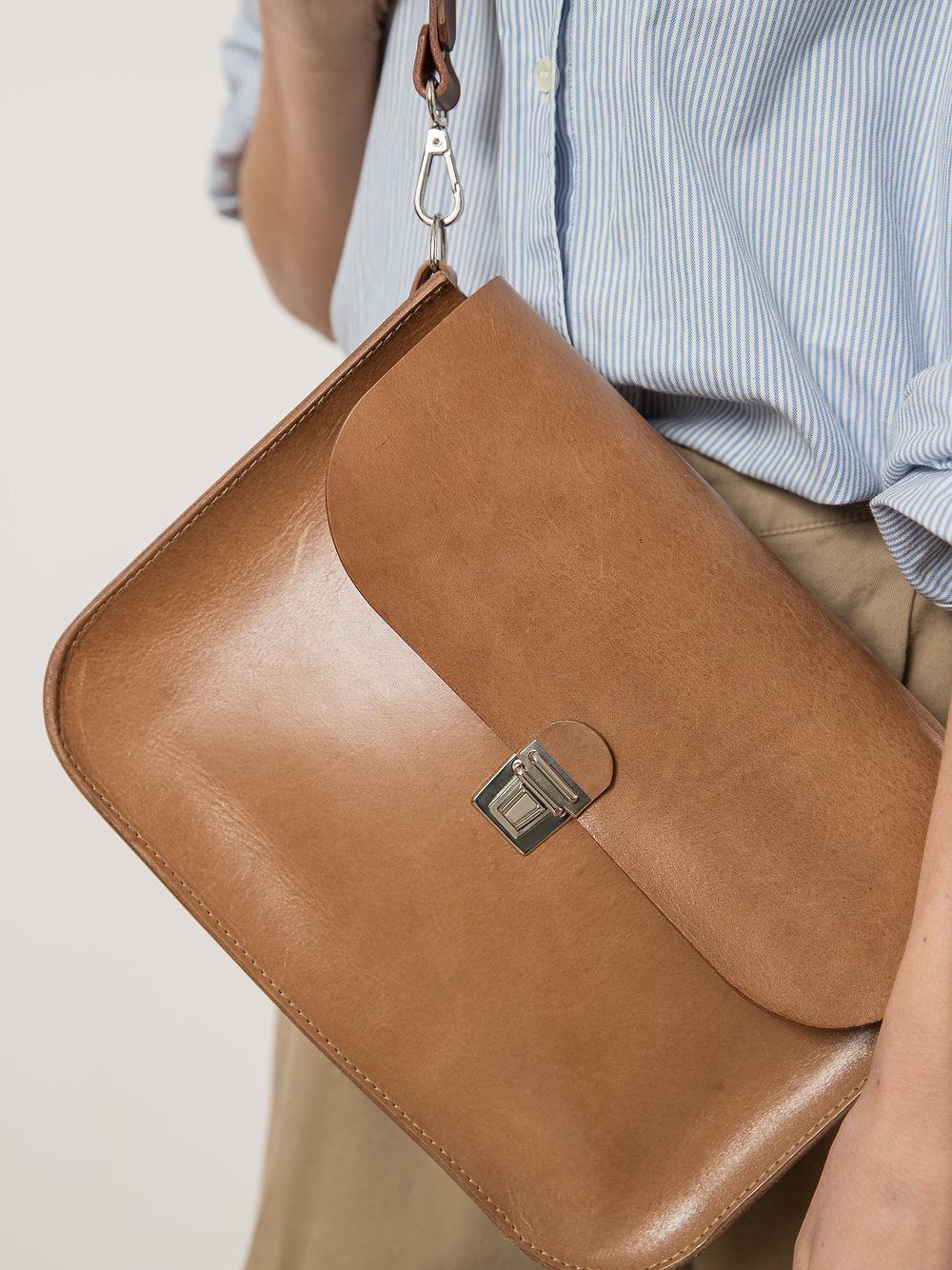 ASTORIA Handbag - Camel Brown - ROODS PROJECT