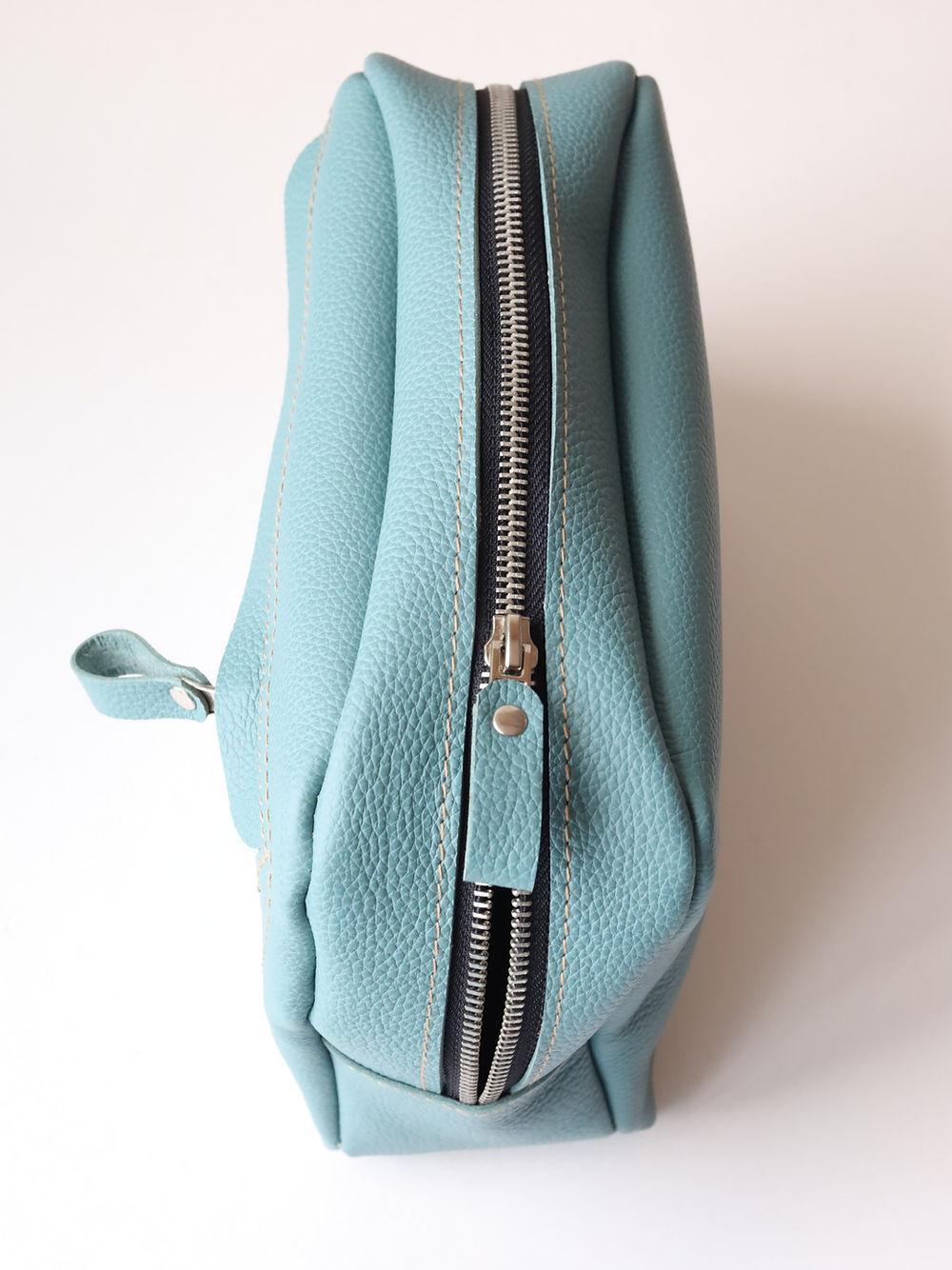 DOUGLAS Toiletry Bag - Turquoise - ROODS PROJECT