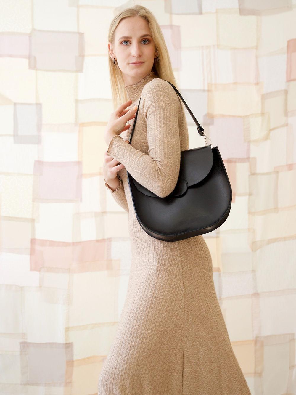 FIONA Handbag - Black - ROODS PROJECT