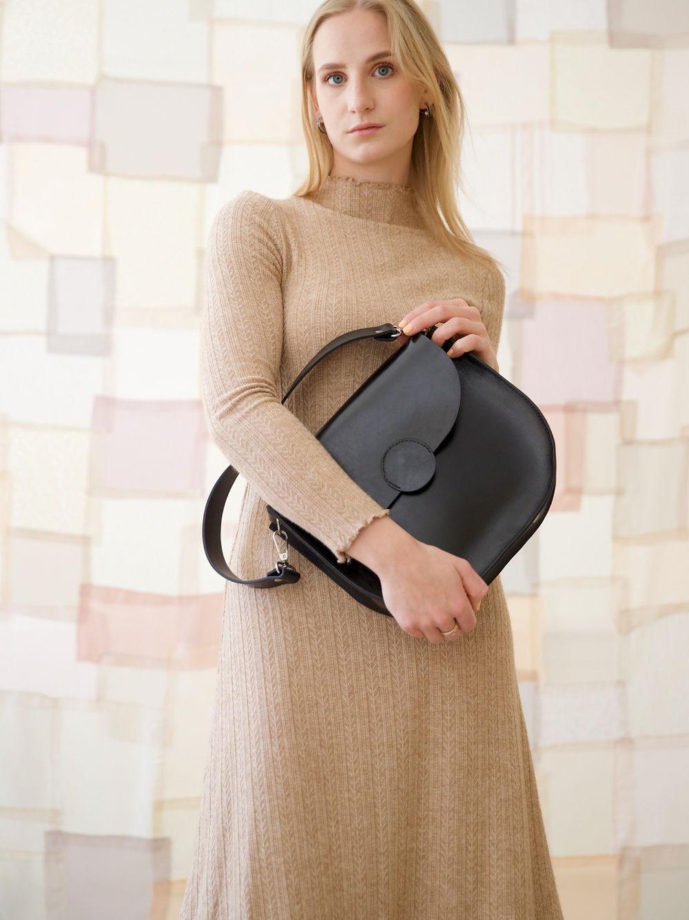 FIONA Handbag - Black - ROODS PROJECT