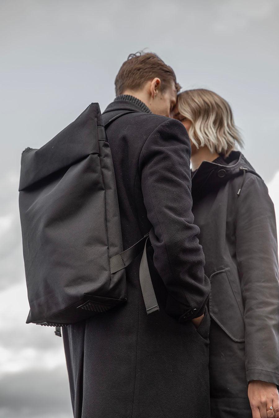 HØLAR Weatherproof Backpack - ROODS PROJECT