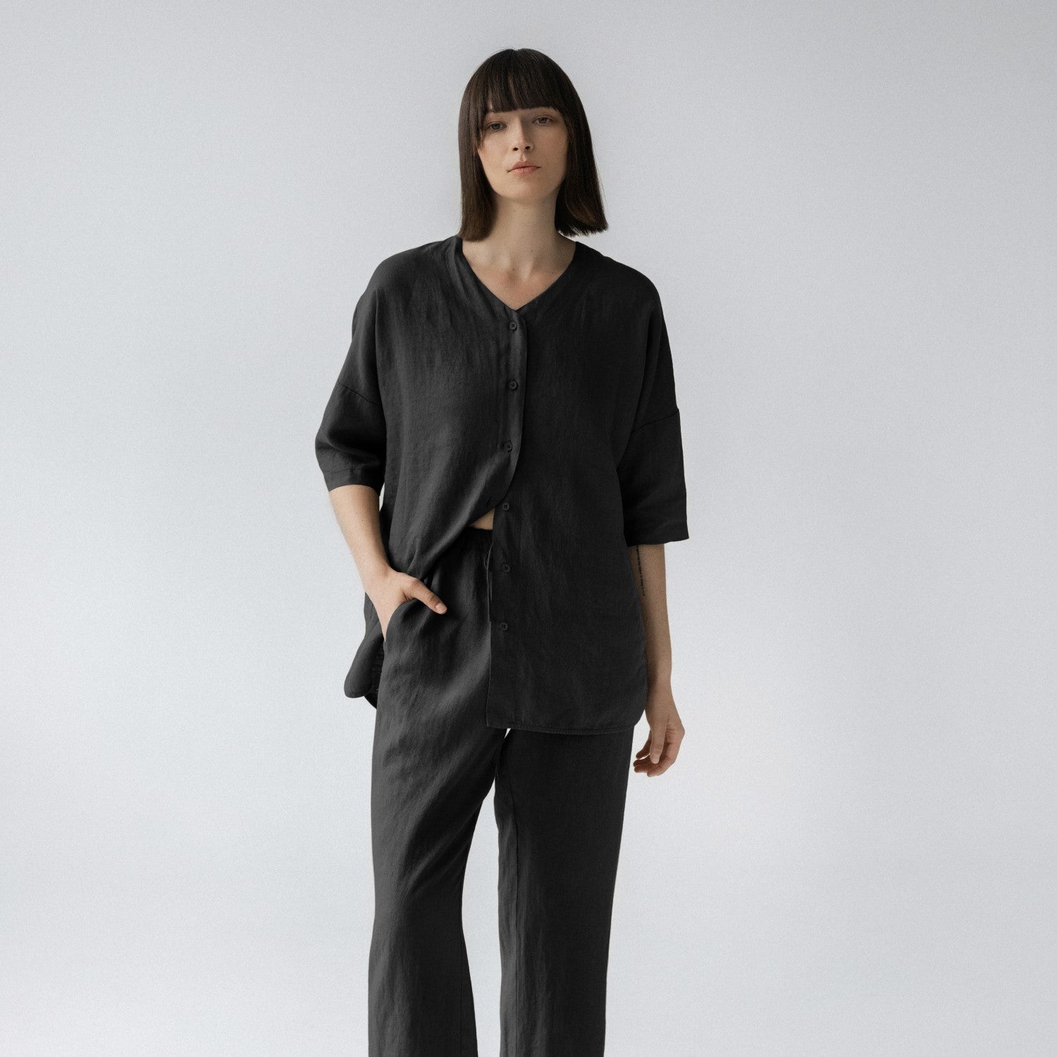 Linen Primrose Loungewear Set - Black - ROODS PROJECT