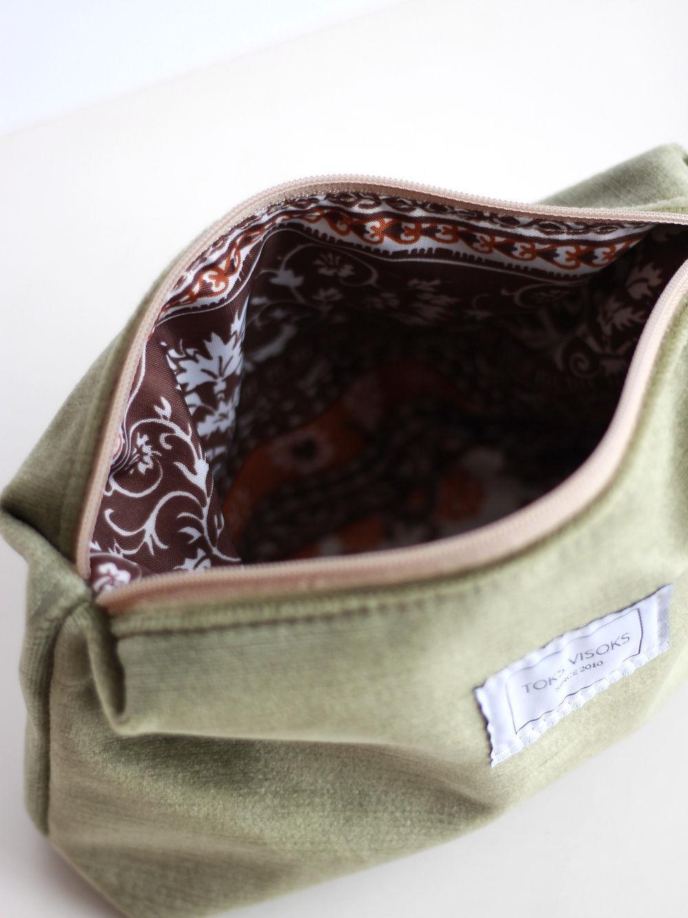 LORNA Makeup Bag - Olive Velvet - ROODS PROJECT