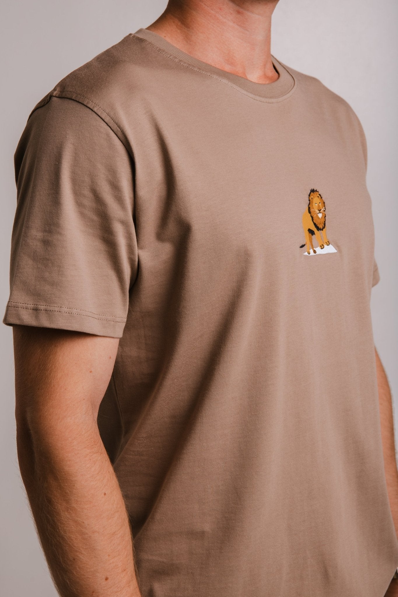 Lion T-shirt - Milky Brown